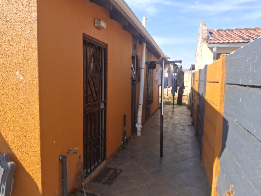 3 Bedroom Property for Sale in Sky City Gauteng