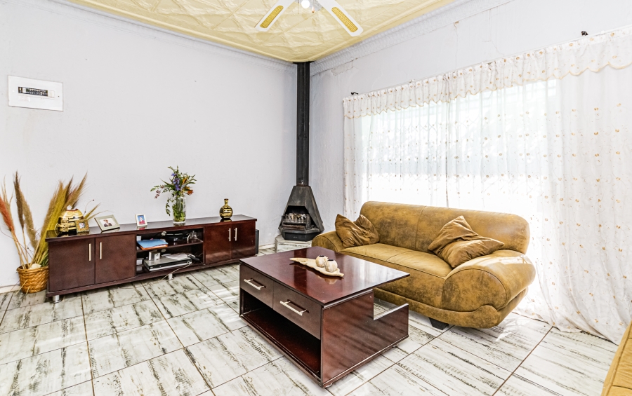 3 Bedroom Property for Sale in Maraisburg Gauteng