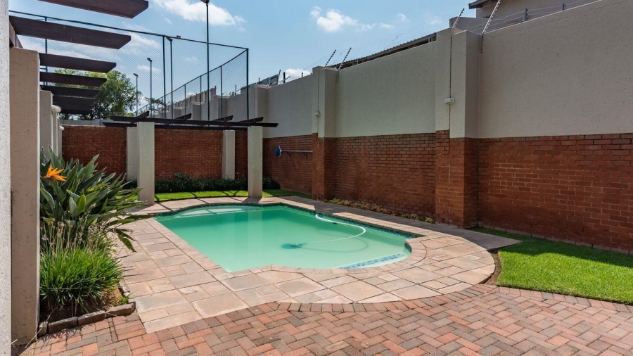 2 Bedroom Property for Sale in Sunninghill Gauteng