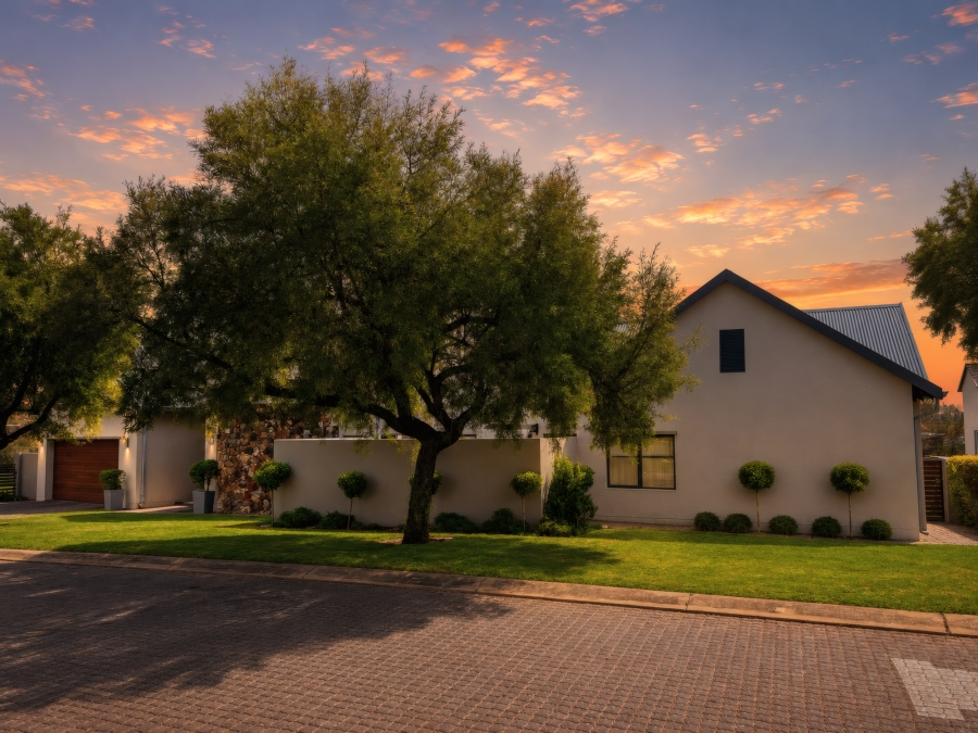 5 Bedroom Property for Sale in Copperleaf Estate Gauteng