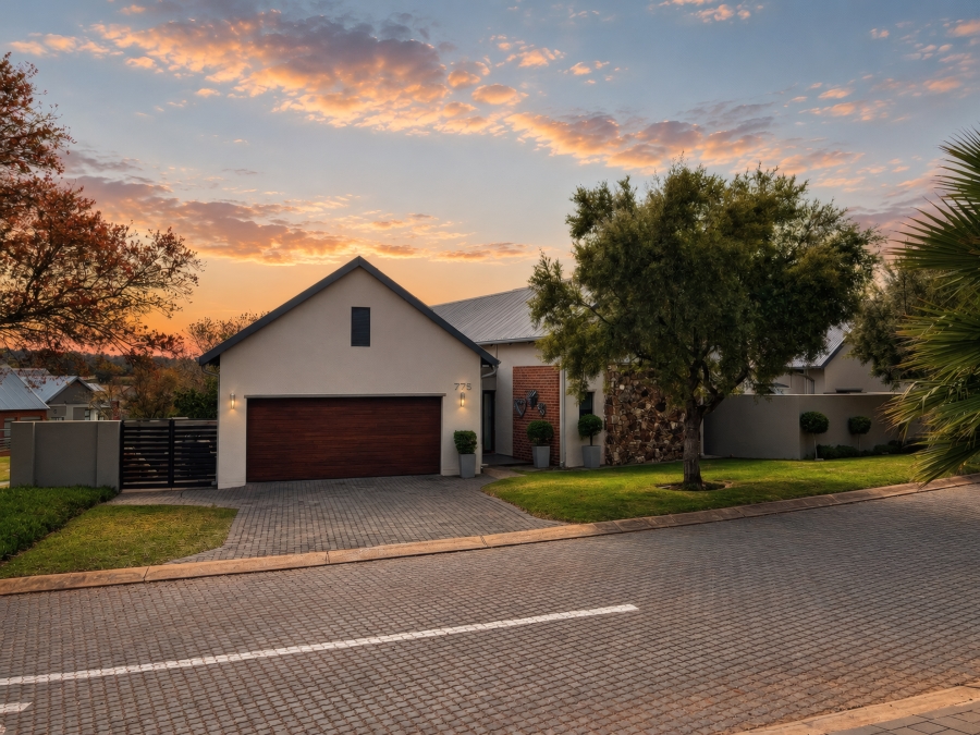 5 Bedroom Property for Sale in Copperleaf Estate Gauteng