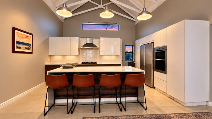 5 Bedroom Property for Sale in Copperleaf Estate Gauteng