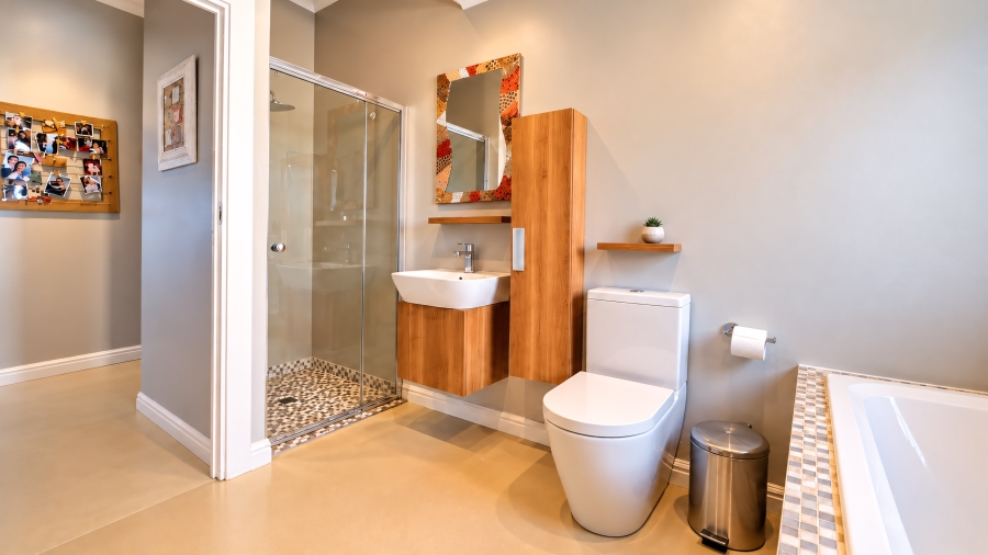 5 Bedroom Property for Sale in Copperleaf Estate Gauteng