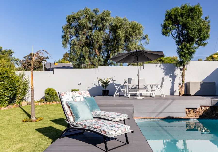 8 Bedroom Property for Sale in Noordwyk Gauteng