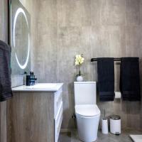 8 Bedroom Property for Sale in Noordwyk Gauteng
