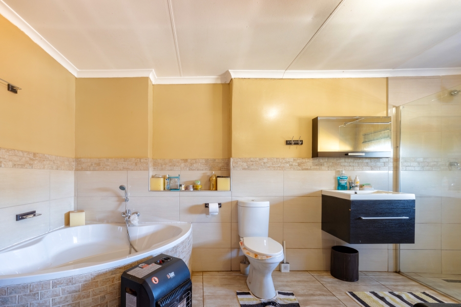 3 Bedroom Property for Sale in Agavia Gauteng