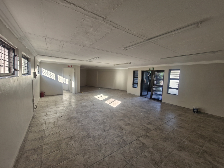 To Let Commercial Property for Rent in Wierda Park Gauteng