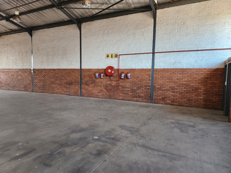 To Let Commercial Property for Rent in Rosslyn Gauteng