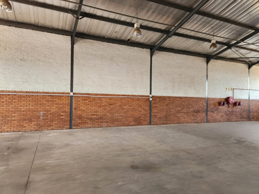 To Let Commercial Property for Rent in Rosslyn Gauteng