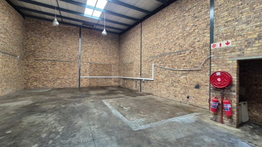 To Let Commercial Property for Rent in N4 Gateway Industrial Park Gauteng