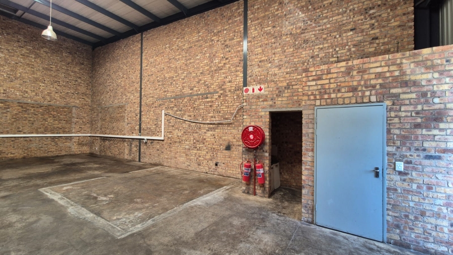 To Let Commercial Property for Rent in N4 Gateway Industrial Park Gauteng