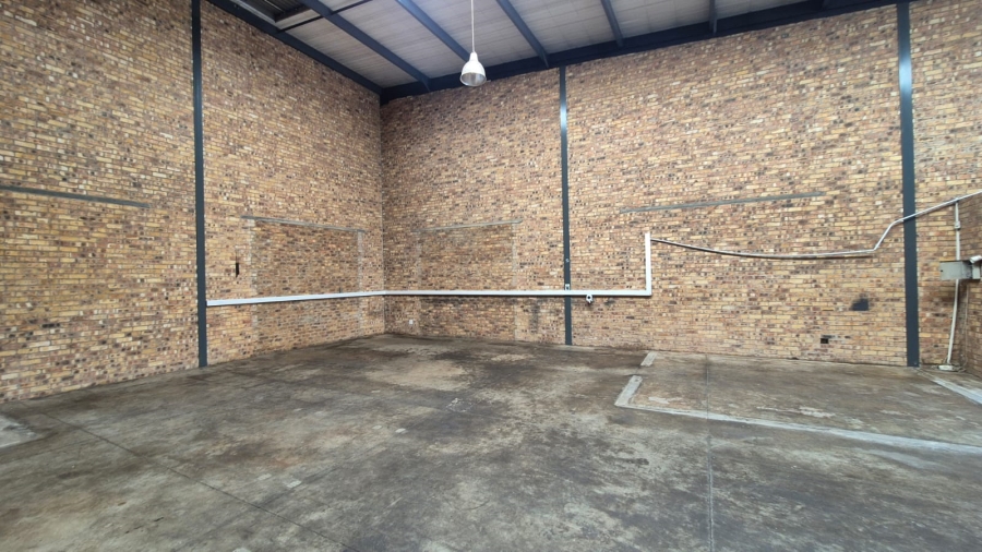To Let Commercial Property for Rent in N4 Gateway Industrial Park Gauteng