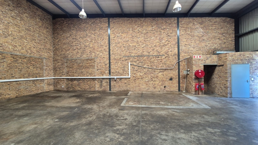 To Let Commercial Property for Rent in N4 Gateway Industrial Park Gauteng