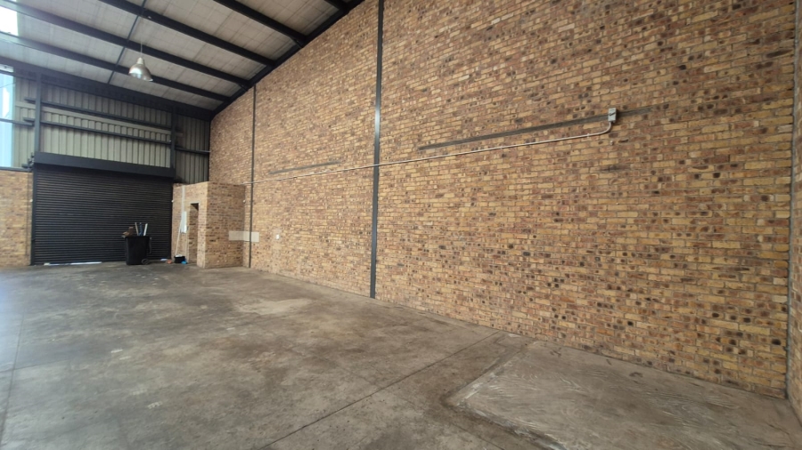To Let Commercial Property for Rent in N4 Gateway Industrial Park Gauteng