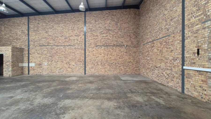 To Let Commercial Property for Rent in N4 Gateway Industrial Park Gauteng