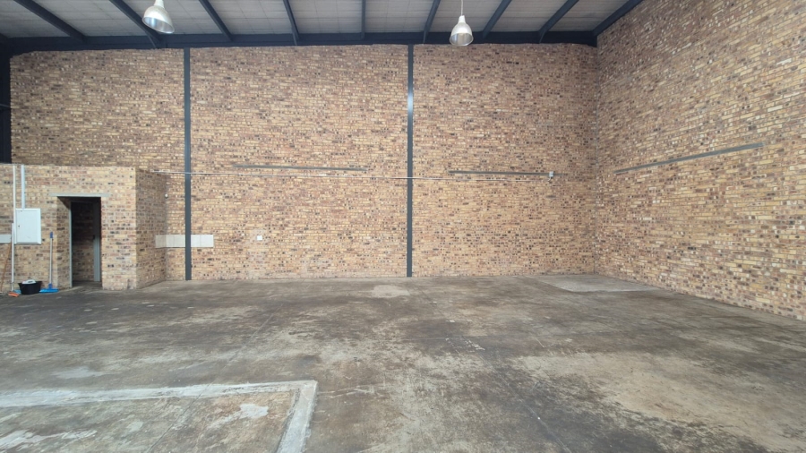 To Let Commercial Property for Rent in N4 Gateway Industrial Park Gauteng