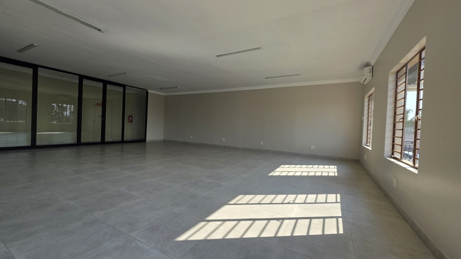 To Let Commercial Property for Rent in Eldoraigne Gauteng