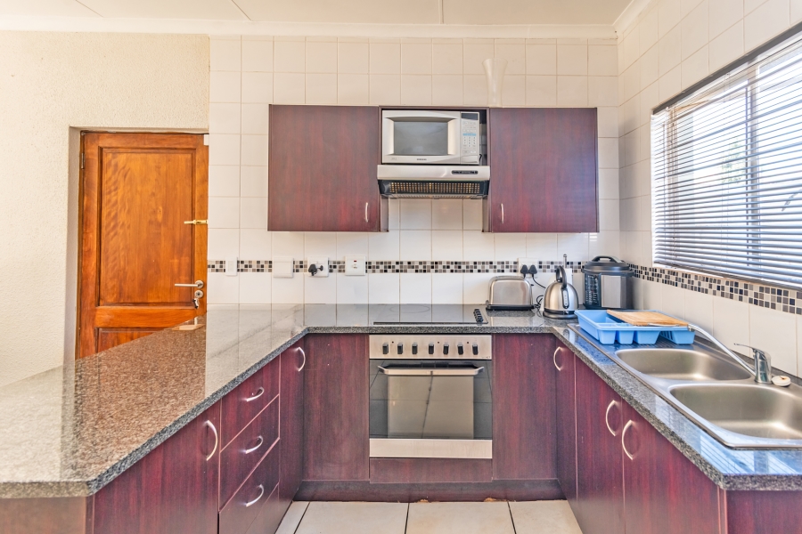 3 Bedroom Property for Sale in Amorosa Gauteng