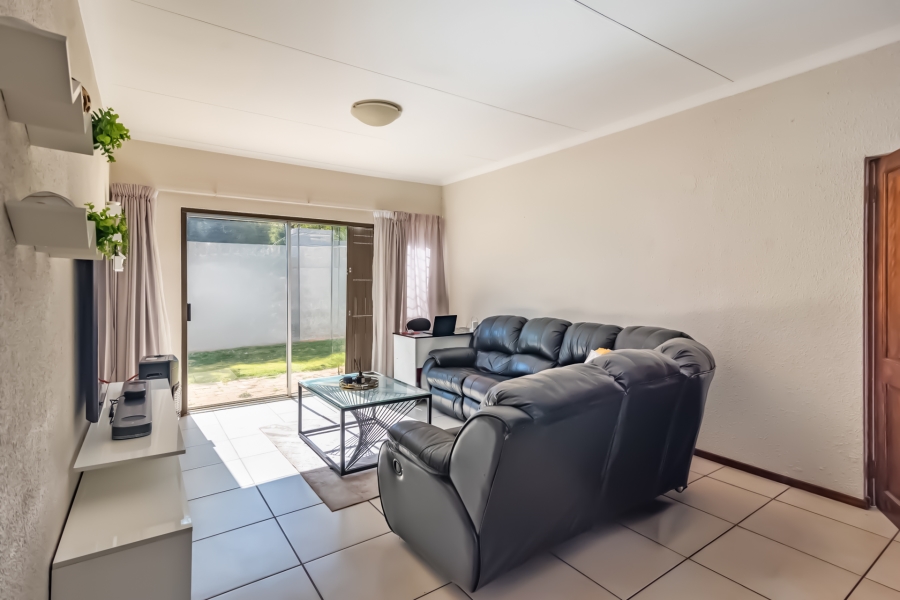 3 Bedroom Property for Sale in Amorosa Gauteng