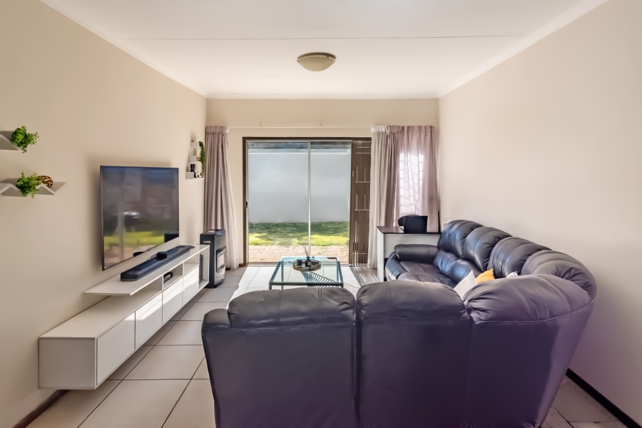 3 Bedroom Property for Sale in Amorosa Gauteng