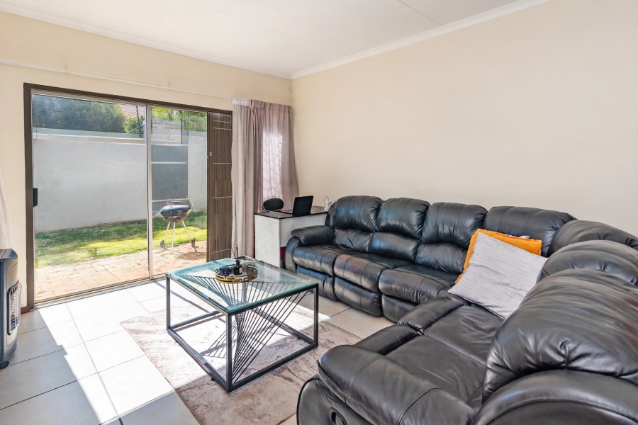 3 Bedroom Property for Sale in Amorosa Gauteng