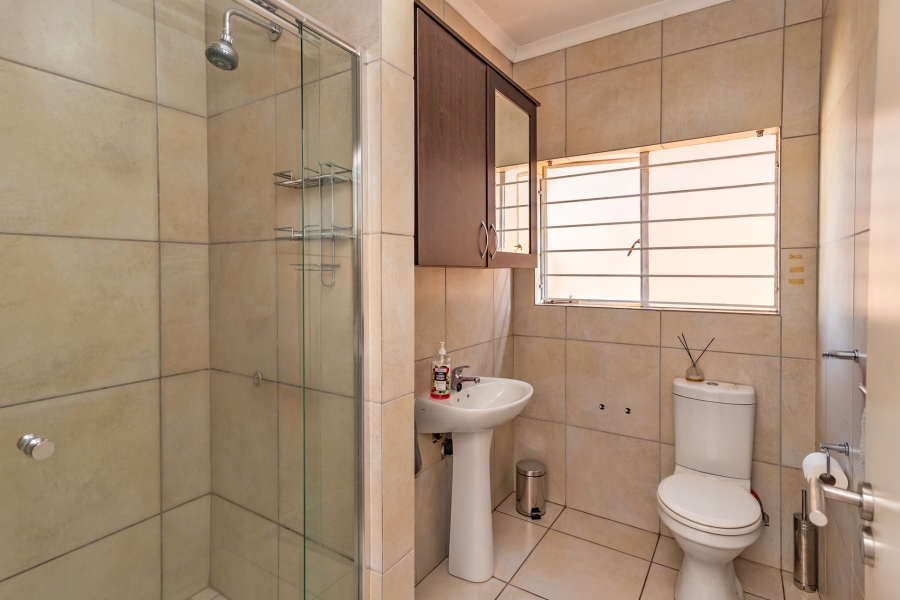 3 Bedroom Property for Sale in Amorosa Gauteng