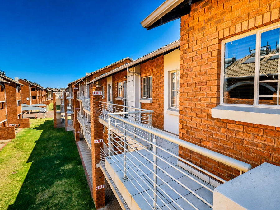 3 Bedroom Property for Sale in Monavoni Gauteng
