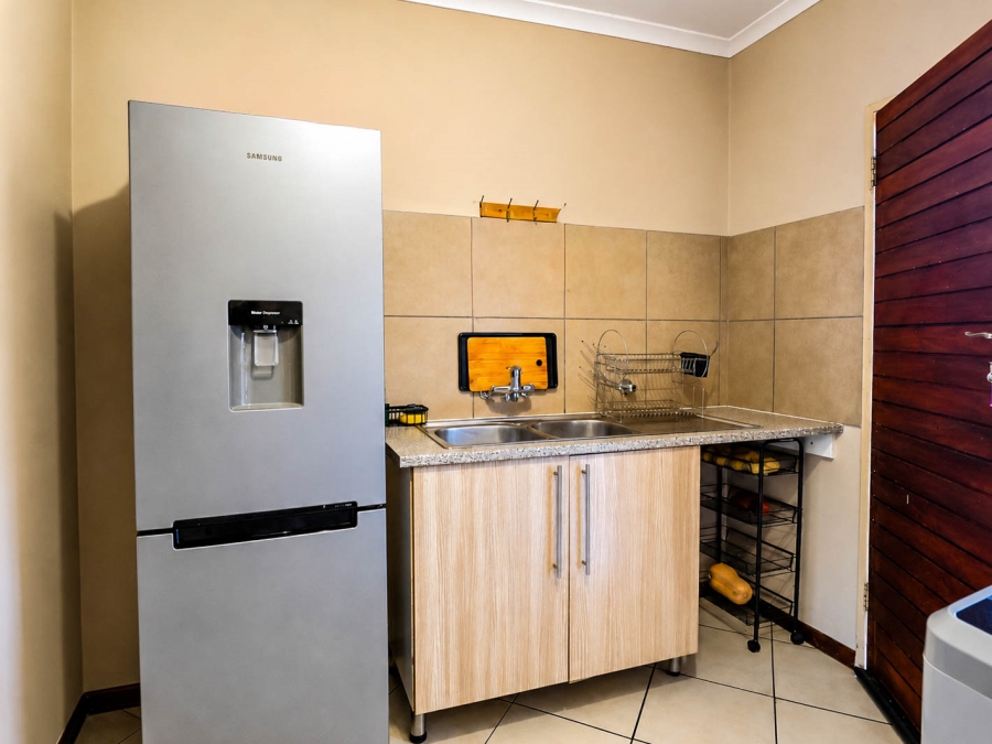 3 Bedroom Property for Sale in Monavoni Gauteng