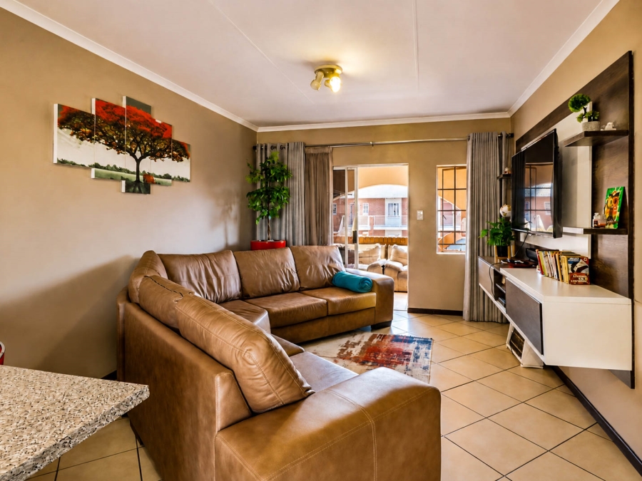 3 Bedroom Property for Sale in Monavoni Gauteng