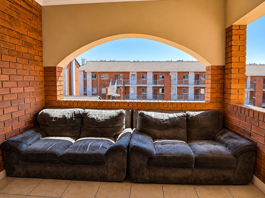 3 Bedroom Property for Sale in Monavoni Gauteng