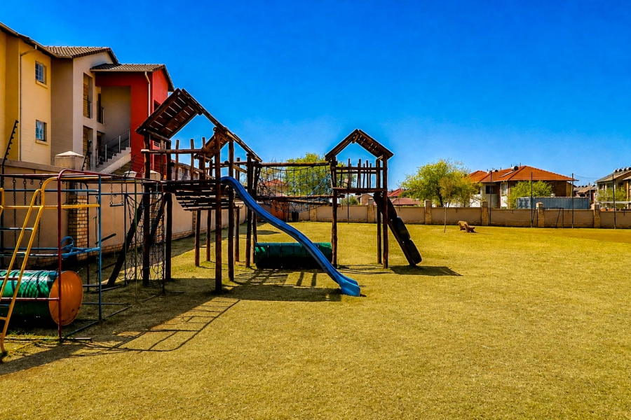 3 Bedroom Property for Sale in Monavoni Gauteng