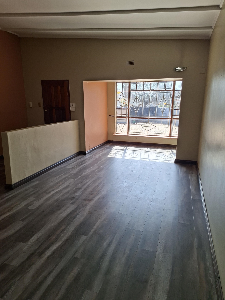 4 Bedroom Property for Sale in Hurlyvale Gauteng