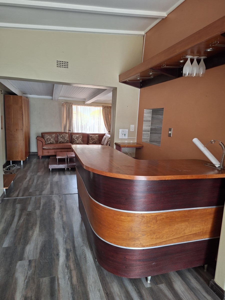 4 Bedroom Property for Sale in Hurlyvale Gauteng