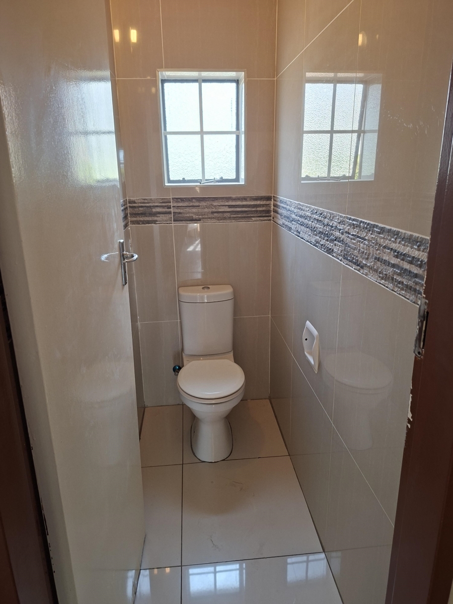 4 Bedroom Property for Sale in Hurlyvale Gauteng