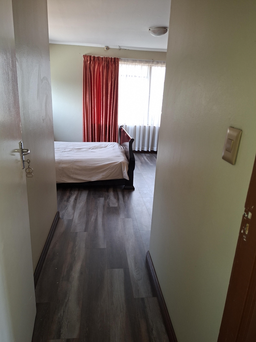 4 Bedroom Property for Sale in Hurlyvale Gauteng