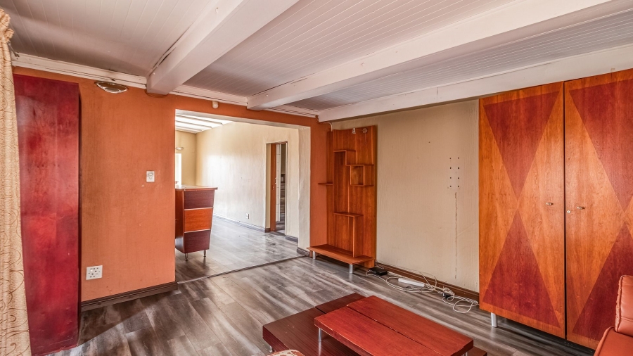 5 Bedroom Property for Sale in Hurlyvale Gauteng