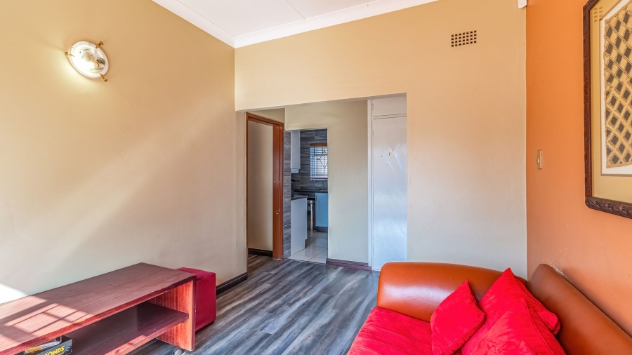 5 Bedroom Property for Sale in Hurlyvale Gauteng