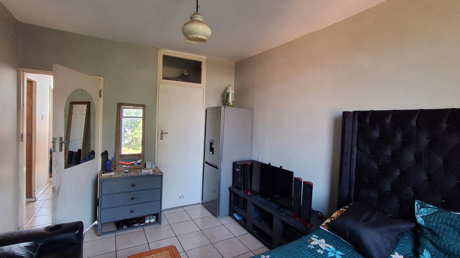 1 Bedroom Property for Sale in Baileys Muckleneuk Gauteng