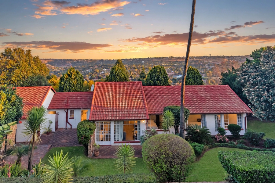 3 Bedroom Property for Sale in Wilro Park Gauteng