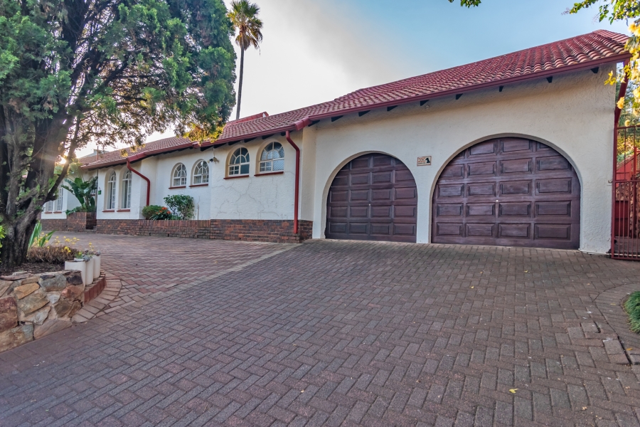 3 Bedroom Property for Sale in Wilro Park Gauteng