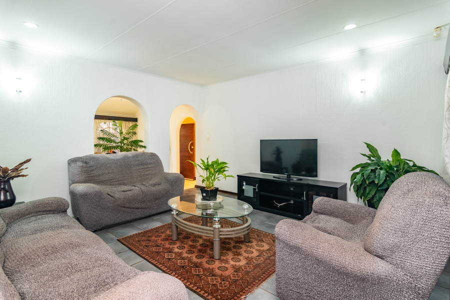 3 Bedroom Property for Sale in Wilro Park Gauteng