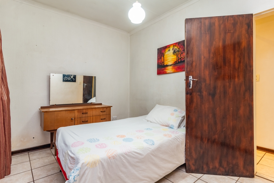 3 Bedroom Property for Sale in Wilro Park Gauteng