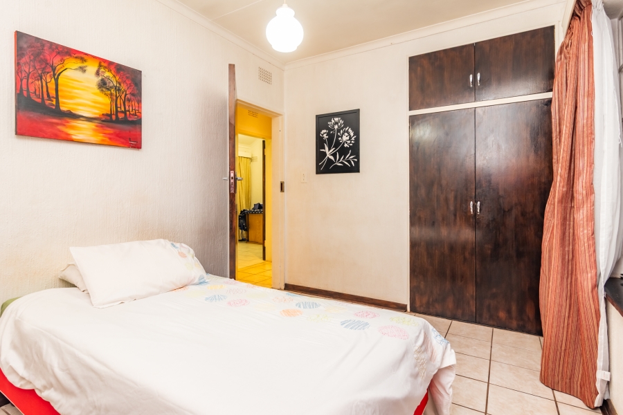 3 Bedroom Property for Sale in Wilro Park Gauteng
