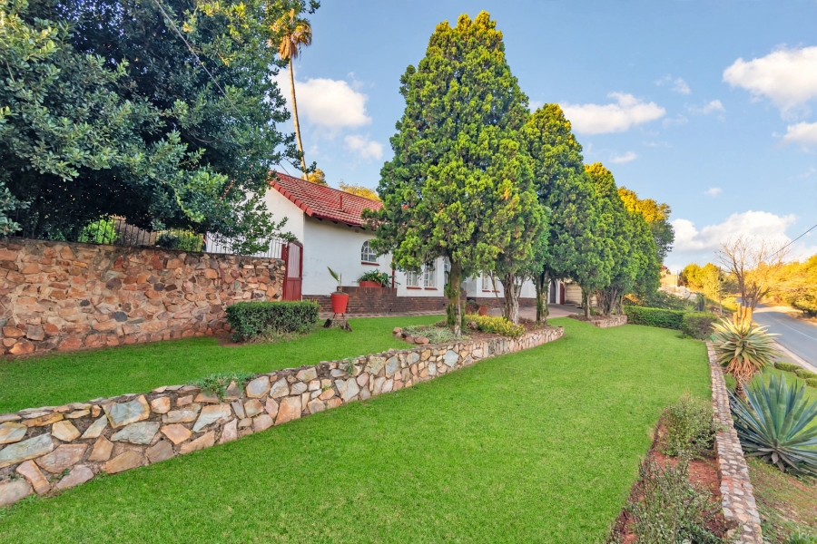 3 Bedroom Property for Sale in Wilro Park Gauteng