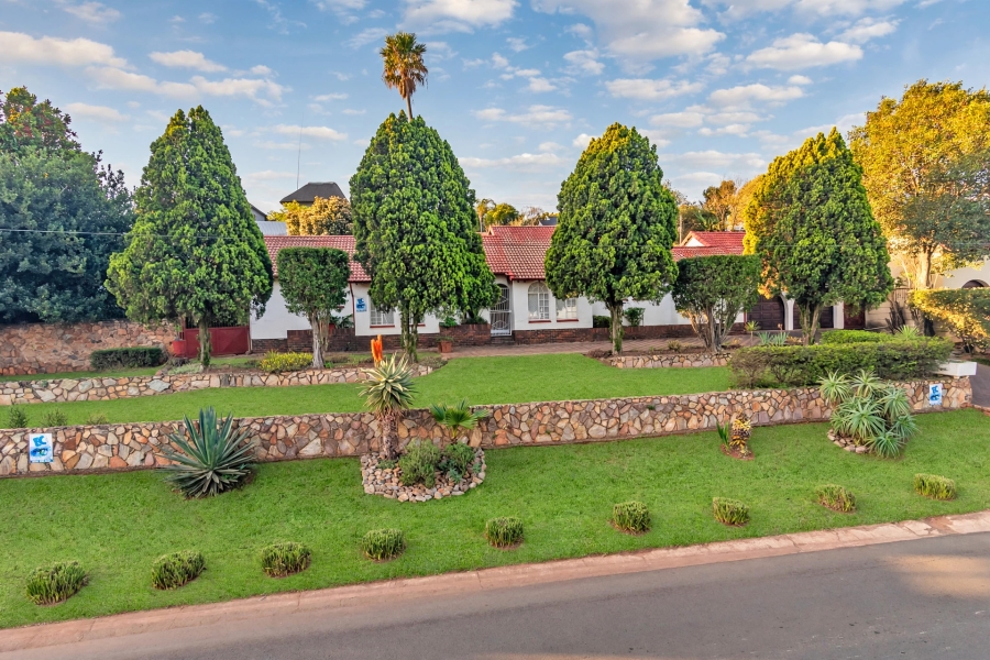 3 Bedroom Property for Sale in Wilro Park Gauteng