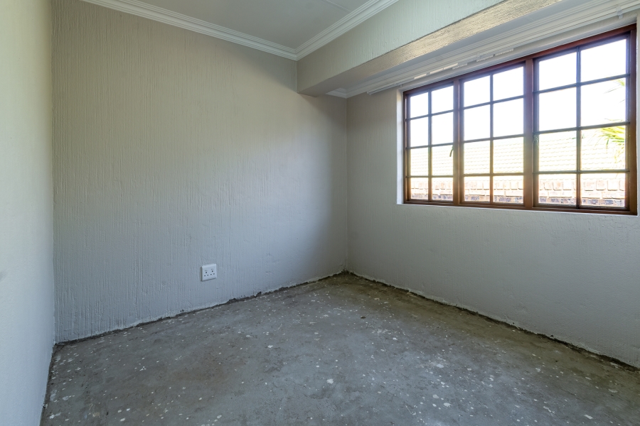 2 Bedroom Property for Sale in Die Wilgers Gauteng