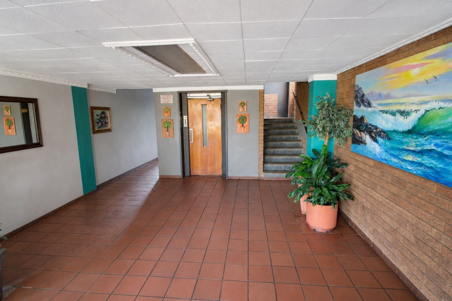 2 Bedroom Property for Sale in Wonderboom South Gauteng