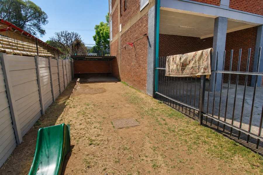 2 Bedroom Property for Sale in Wonderboom South Gauteng