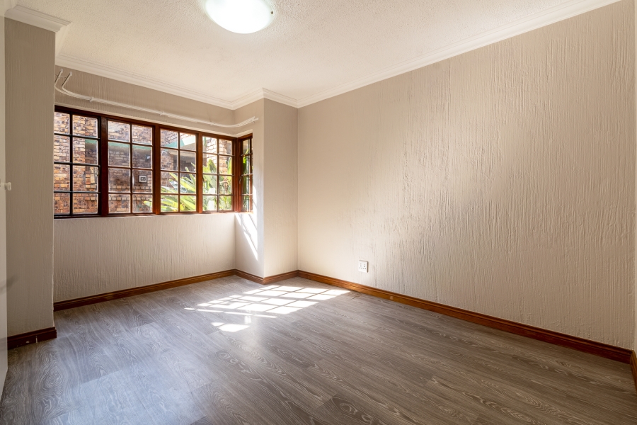 3 Bedroom Property for Sale in Die Wilgers Gauteng