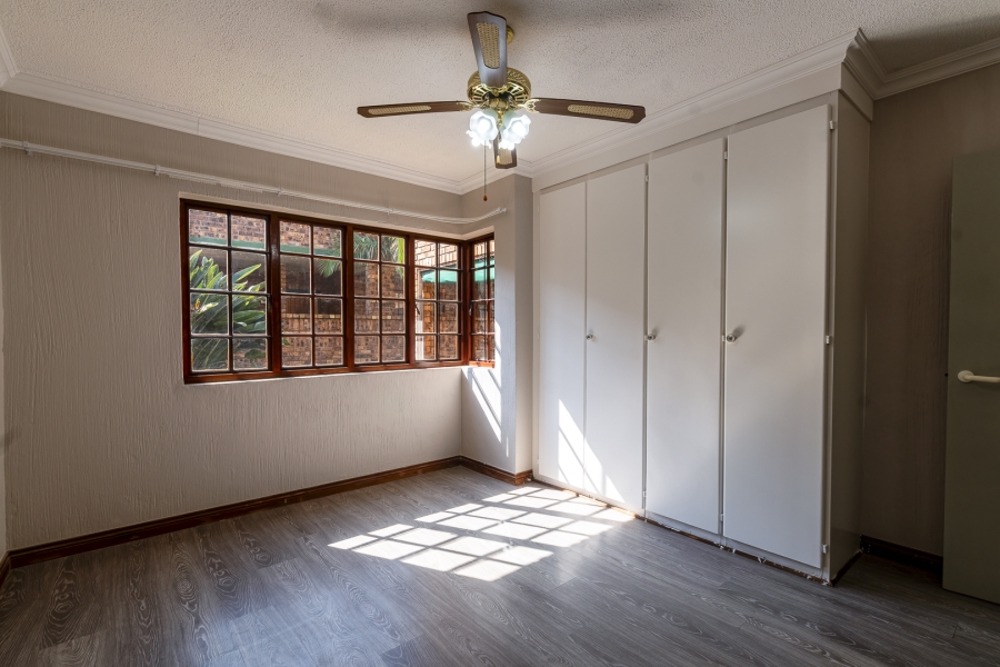 3 Bedroom Property for Sale in Die Wilgers Gauteng